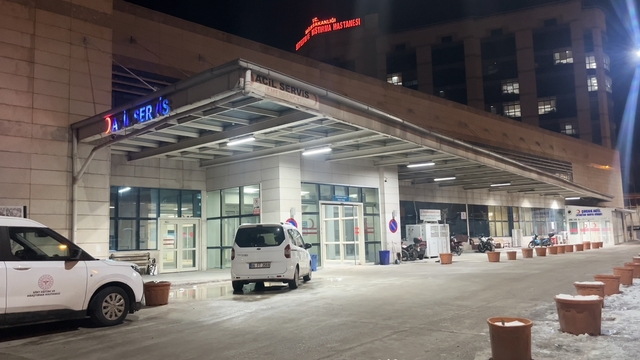 Siirt'te baba ile 4 çocuğu, sobadan sızan gazdan etkilendi