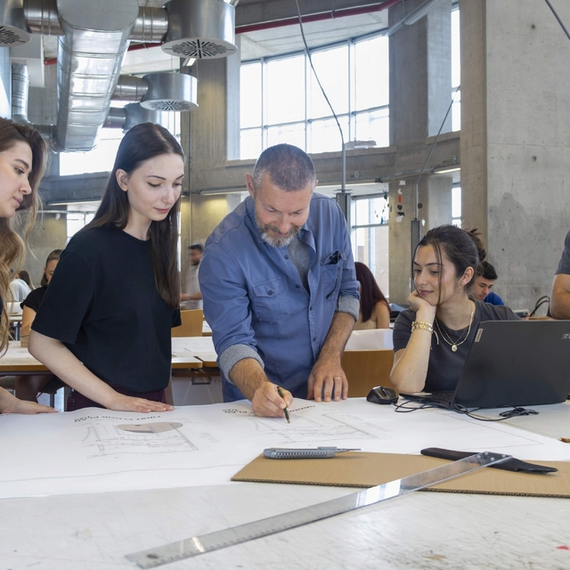 İzmir'den 'girişimcilik' hamlesi; Fikrinle gel, hibeyi kap