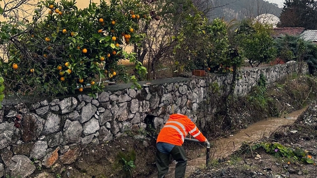MUSKİ ekipleri 24 saat yağmur mesaisinde