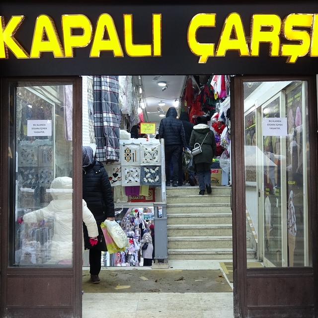 Çeyiz düzen kızların yolu bu çarşıdan geçiyor