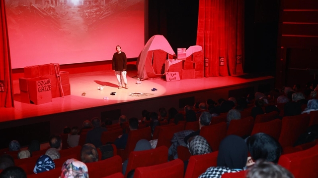 Gebze'de "Gazze'nin Kadınları" oyunu sahnelendi
