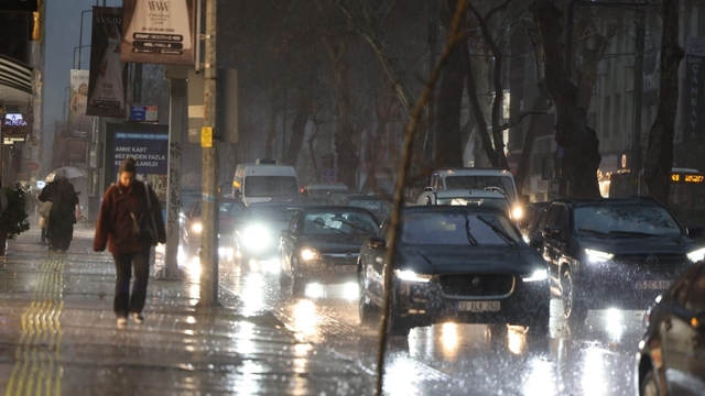 İzmir'de metrekareye 47.5 kilogram yağış düştü