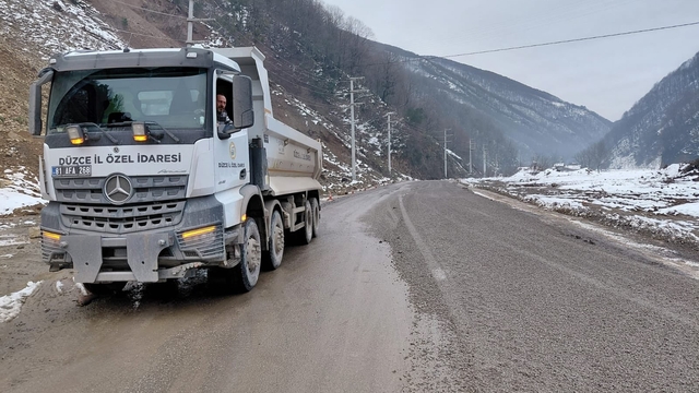 Uğur köyü grup yolunda bakım çalışmaları tamamlandı