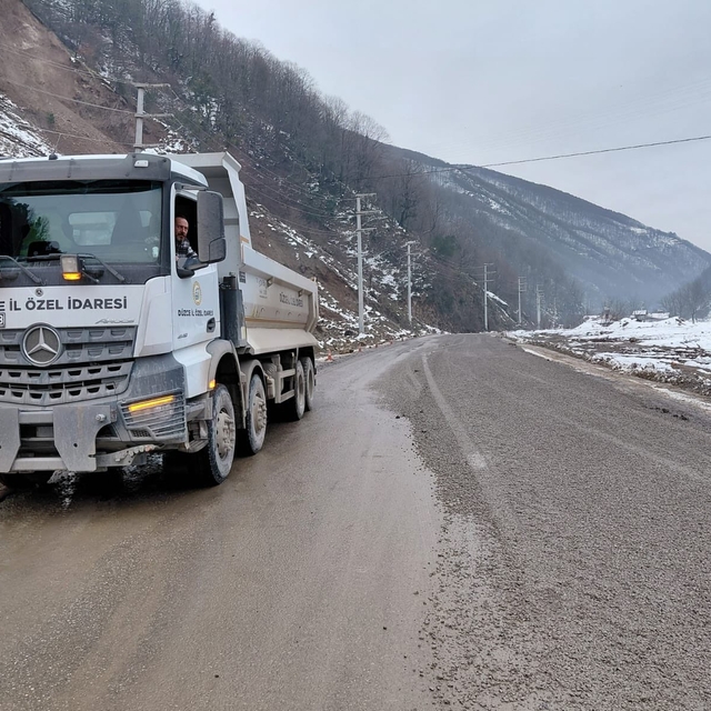 Uğur köyü grup yolunda bakım çalışmaları tamamlandı