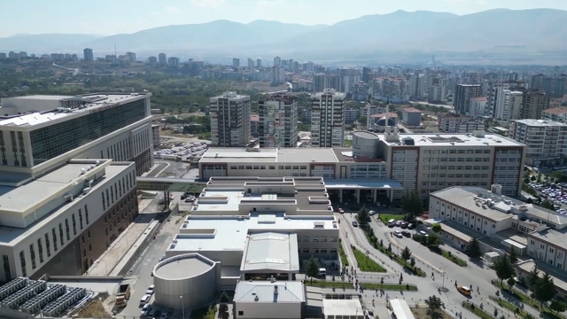 Niğde'de sağlıkta büyük dönüşüm
Randevu süreleri kısaldı, yatak kapasitesi arttı