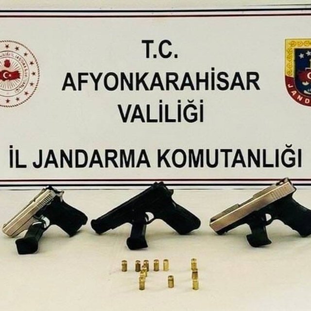 Düğünlerde havaya ateş açan 3 kişi gözaltına alındı