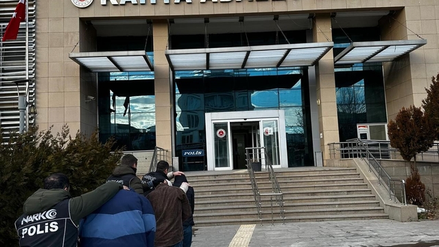 Kahta'da uyuşturucu operasyonu: 3 tutuklama