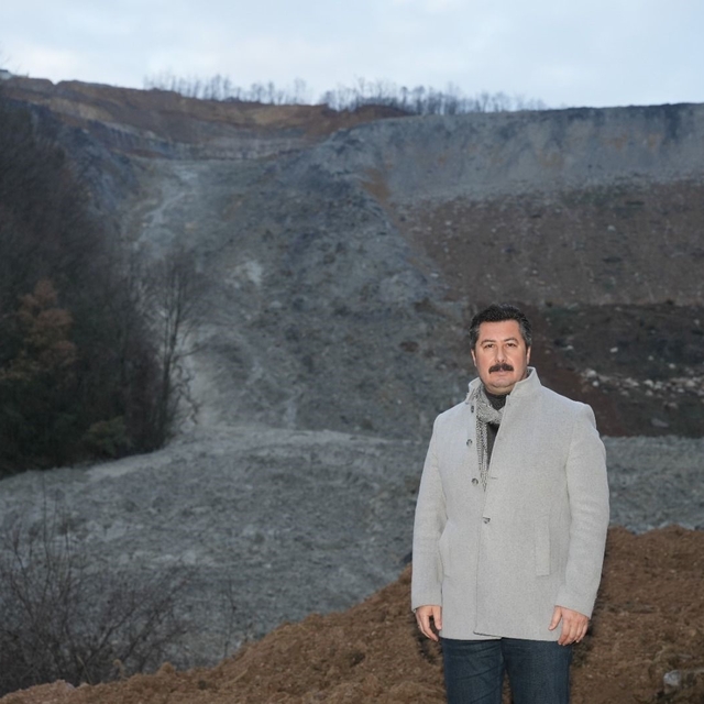 Kirazlıyayla'da binlerce ton kimyasal atık doğaya karıştı
Başkan Ercan Özel...