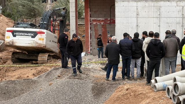 İş makinesiyle duvar arasında sıkışan işçi öldü