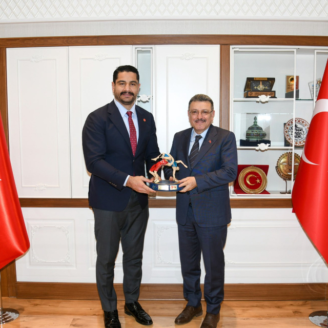 Türkiye Güreş Federasyonu Başkanı Akgül'den Trabzon Valiliği ve Büyükşehir...