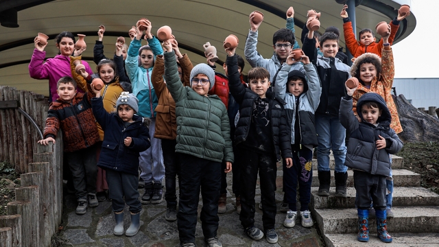 Bursa'da minikler arkeolojiyi eğlenerek öğrendiler