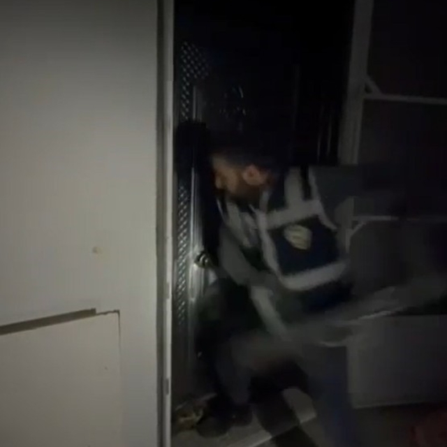 Gaziantep'te evin bodrumundan 4 ruhsatsız silah çıktı