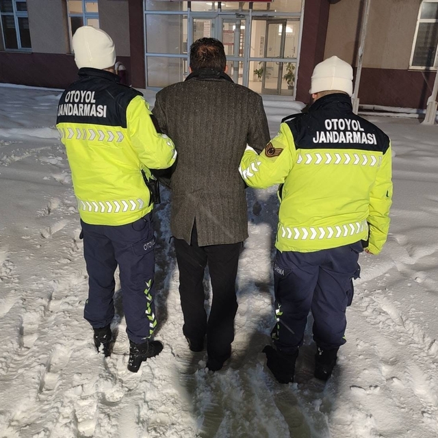 Gaziantep'te yol verme kavgasında 2 kardeşi silahla vuran şahıs tutuklandı