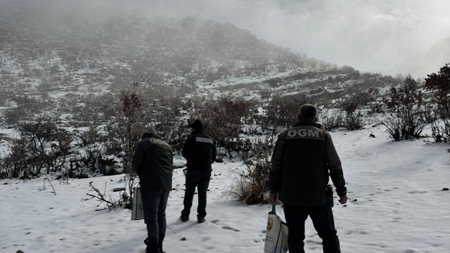 Dondurucu soğuklarda yaban hayata umut oldular