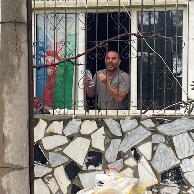 Tahliye esnasında kiracının 'binayı yakarım' iddiası ekipleri harekete geçi...