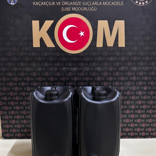 Bartın'da 10 litre etil alkol ele geçirildi