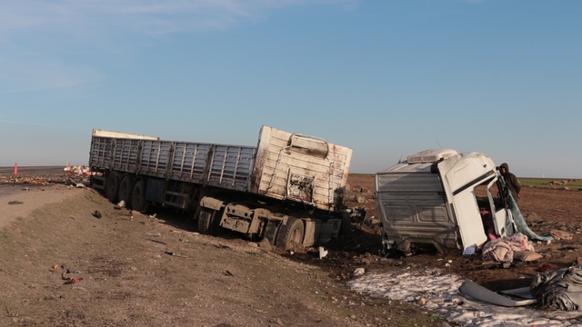 Şırnak'ta iki tır çarpıştı: 2 yaralı
