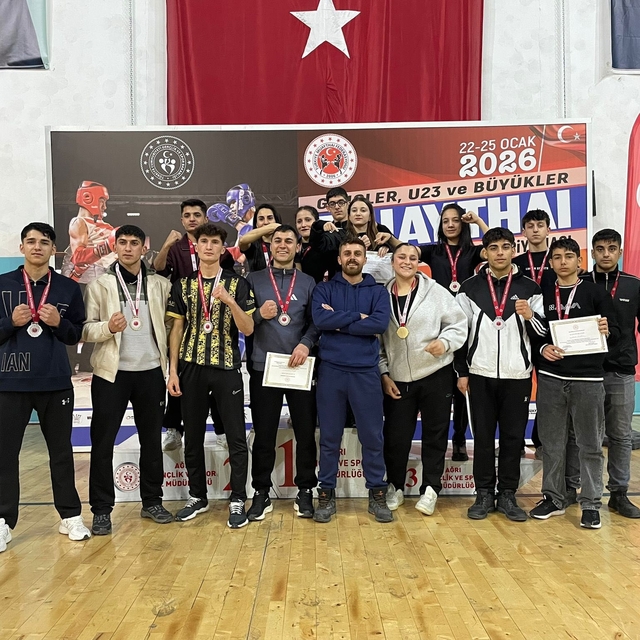 Muşlu sporculardan Muaythai Bölge Şampiyonası'nda büyük başarı