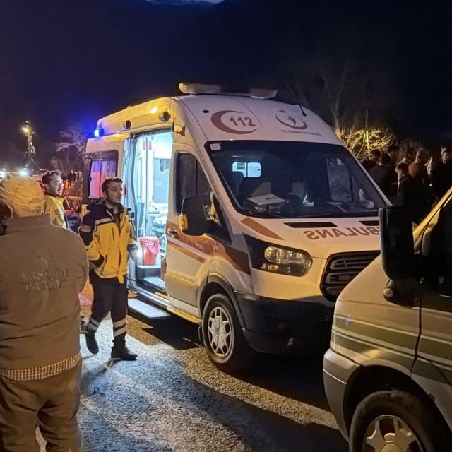 Bartın'da tartıştığı eşini öldürüp, intihar etti