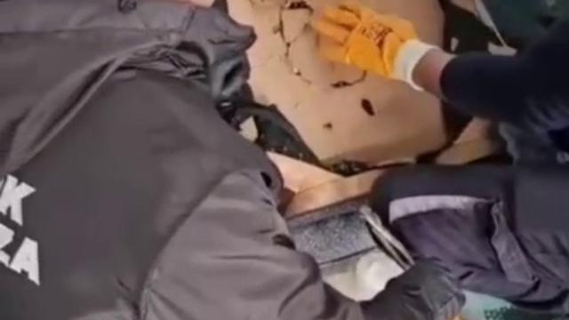 İskenderun Limanı'nda 1 milyon 392 bin uyuşturucu hap ele geçirildi