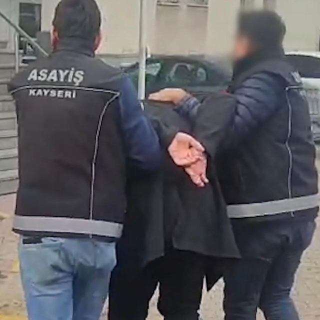 Kayseri'de 2 farklı suçtan 17 yıl kesinleşmiş hapsi bulunan şahıs yakalandı