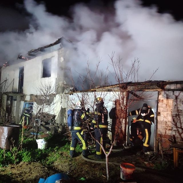 Samanlık yangını korkuttu