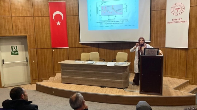 Yılın ilk diyabet okulu eğitimi yoğun katılımla gerçekleştirildi