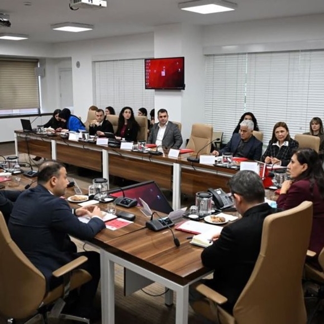 Mersin Büyükşehir, iklim değişikliğiyle mücadele deneyimlerini paylaştı