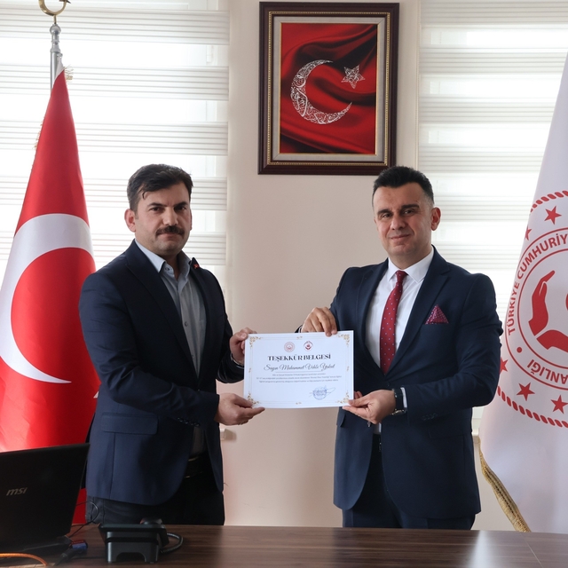 Çocuk hakları komitesi üyelerine dijital okuryazarlık ve akran zorbalığı il...