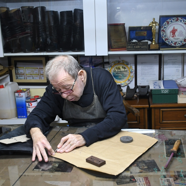 Körüklü çizme ustası Karpuzcu'ya "2025 Yaşayan İnsan Hazinesi" ödülü