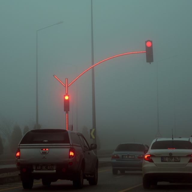 Muğla'da yağmur sonrası yoğun sis ulaşımı olumsuz etkiledi