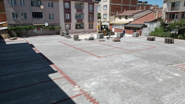 İnegöl Belediyesi'nden 25 noktada 2017 araçlık yeni otopark