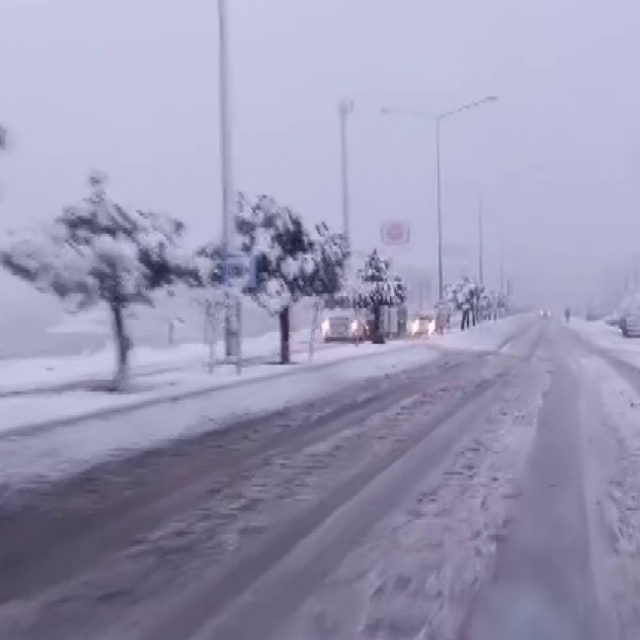 Gölbaşı ilçesinde yoğun kar yağışı