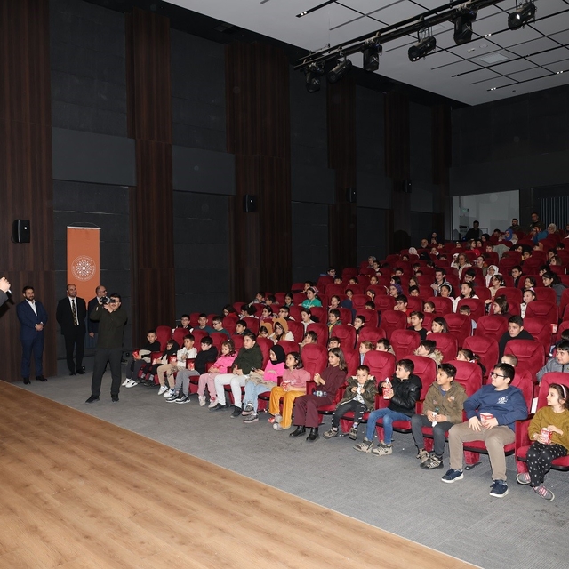 Başkan Kılca öğrencilerin mutluluğuna ortak oldu