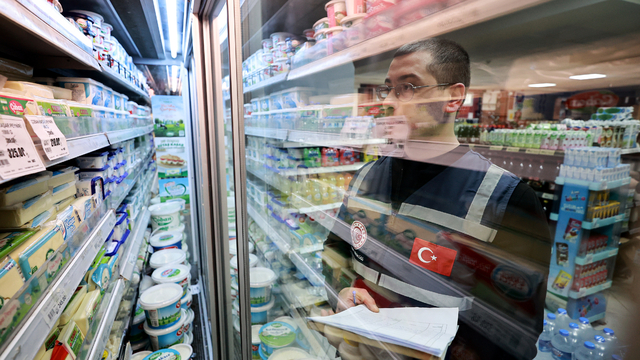 Adana ve Mersin'de ramazan ayı öncesi fahiş fiyat artışına karşı denetim yapıldı