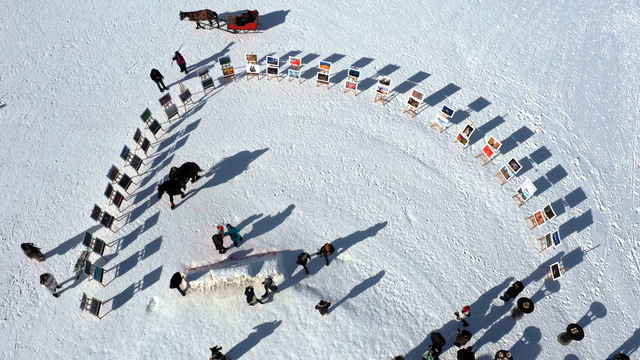 Kars'ta karlar üzerinde "Tarım, Orman ve İnsan" fotoğraf sergisi düzenlendi