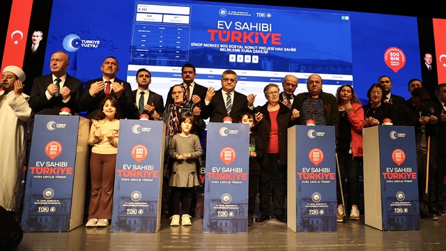 Yüzyılın Konut Projesi kapsamında Sinop'ta yapılacak konutların kurası çekildi