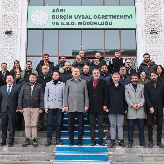 Ağrı Valisi Önder Bozkurt basın mensuplarıyla bir araya geldi