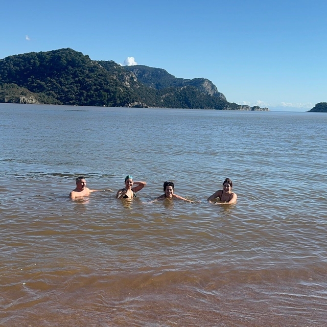 Dün sağanak yağış, bugün deniz keyfi