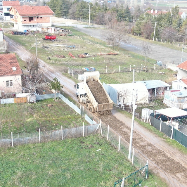 İnönü'de sokaklar elden geçiyor