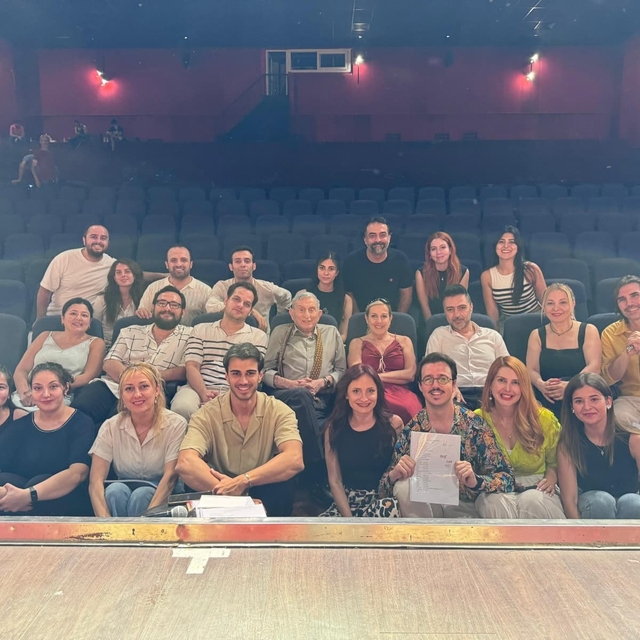 Haldun Dormen'in son prodüksiyonu, Sahne Tozu Tiyatrosu'nda yaşamaya devam...