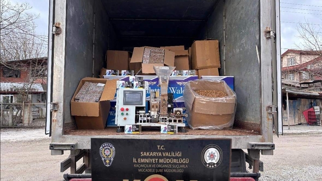 Sakarya'da kaçakçılık operasyonlarında 2 zanlı yakalandı