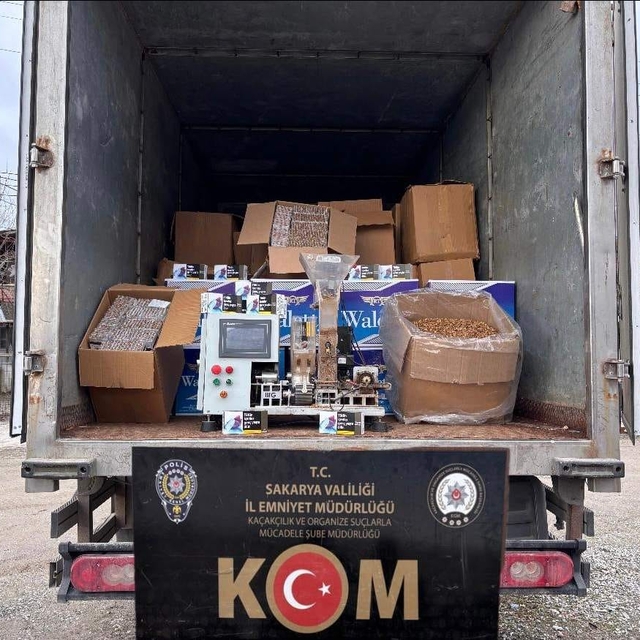 Sakarya'da kaçakçılık operasyonlarında 2 zanlı yakalandı