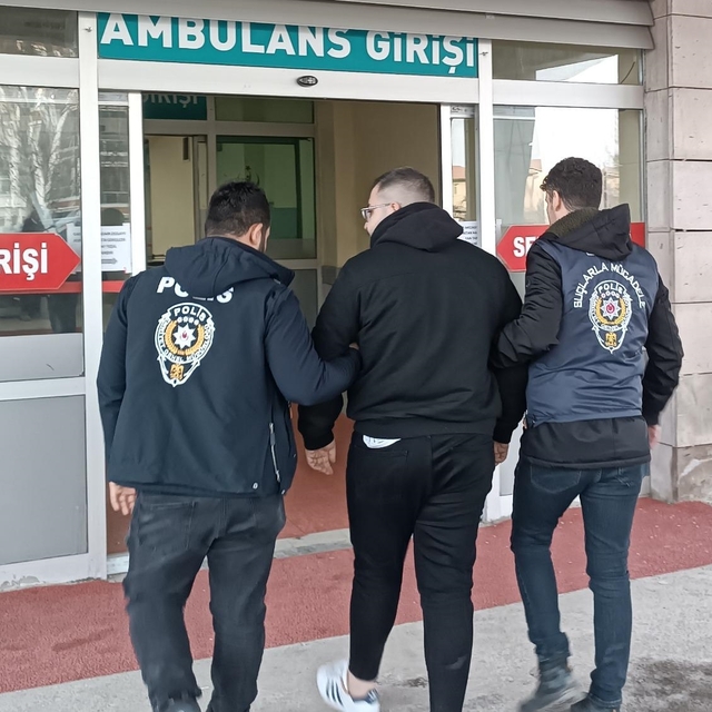 Kırşehir merkezli yasa dışı bahis operasyonunda yakalanan 2 zanlı tutukland...