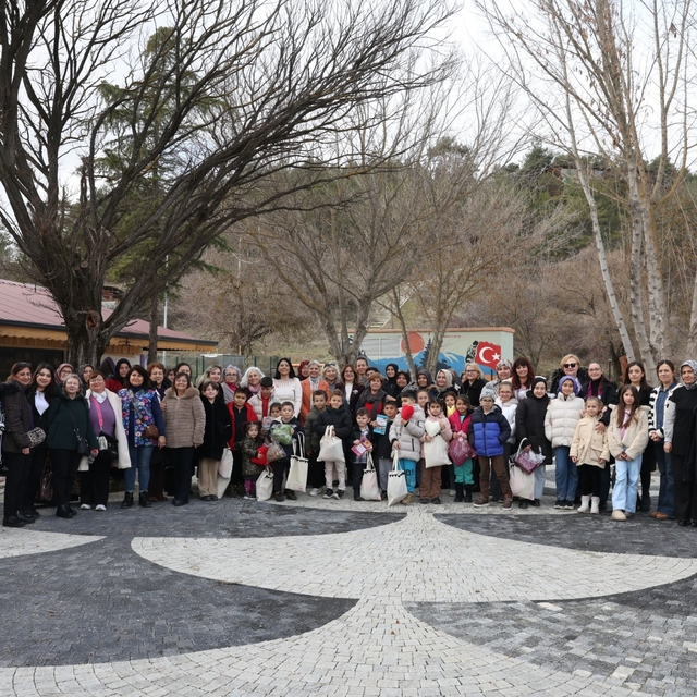 Nilüferli kadınların hediyeleri Harmancık'a ulaştı