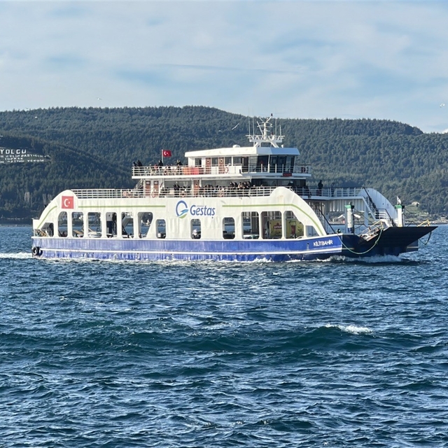 Bozcaada ve Gökçeada'ya yarınki tüm feribot seferleri iptal edildi
