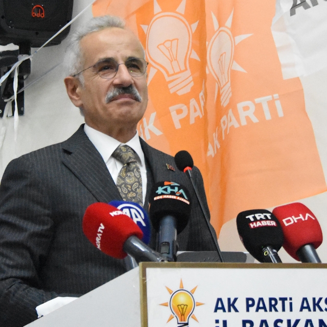 Bakan Uraloğlu: Bölünmüş yol ağımızı, 30 bin kilometrenin üzerine çıkarmanı...