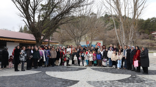 Nilüferli kadınların hediyeleri Harmancık'a ulaştı