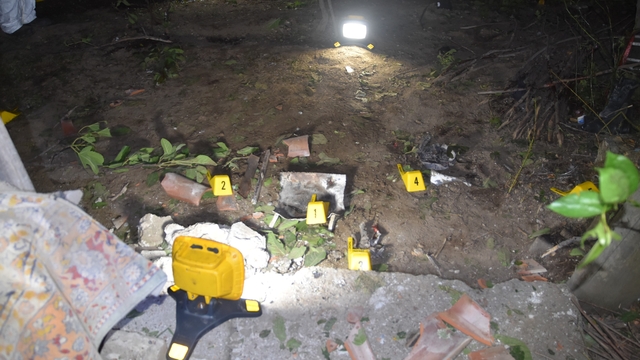 EYP davasında şüpheliler, 7'nci duruşmada da suçlamaları kabul etmedi
Eşinin kendisini aldattığını düşündüğü kişinin babasına ait bağ evine el yapımı patlayıcı yerleştirerek 2 kişinin ölümüne, 5 jandarma personelinin ise yaralanmasına neden olmakla suçlanan şüpheliler, 7'nci duruşmada da suçlamaları kabul etmedi