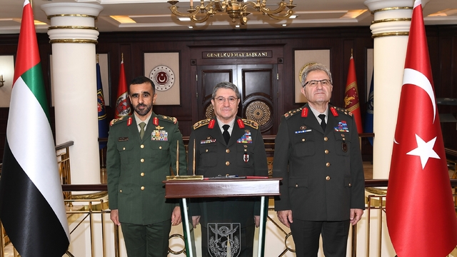 Genelkurmay Başkanı Orgeneral Bayraktaroğlu, BAE Kara Kuvvetleri Komutanı Tümgeneral Halami'yi kabul etti
